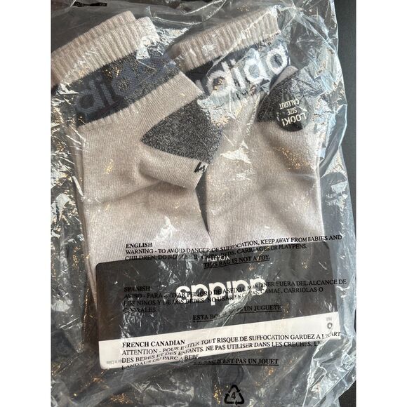 Adidas Youth Medium 6 pairs Assorted Socks New with tag Gray - Picture 1 of 6